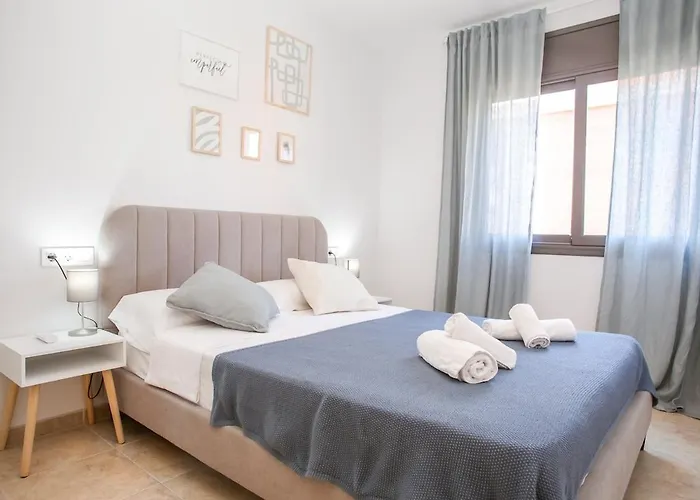 Laura Modern, Sunny In Quiet Area * Льорет-де-Мар