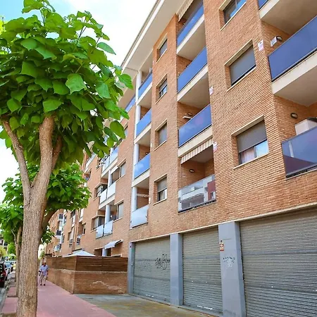 Laura Modern, Sunny In Quiet Area Lloret de Mar