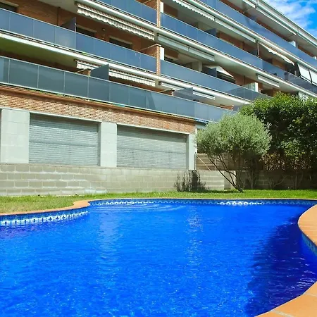 Laura Modern, Sunny In Quiet Area Lloret de Mar