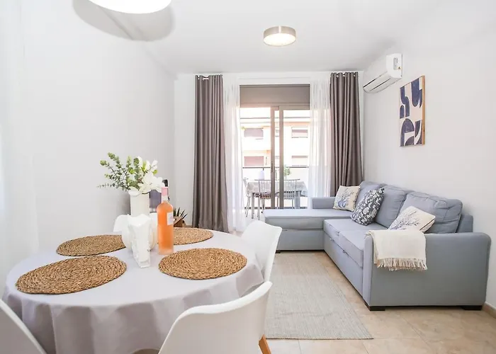 Apartament Laura Modern, Sunny In Quiet Area Lloret de Mar